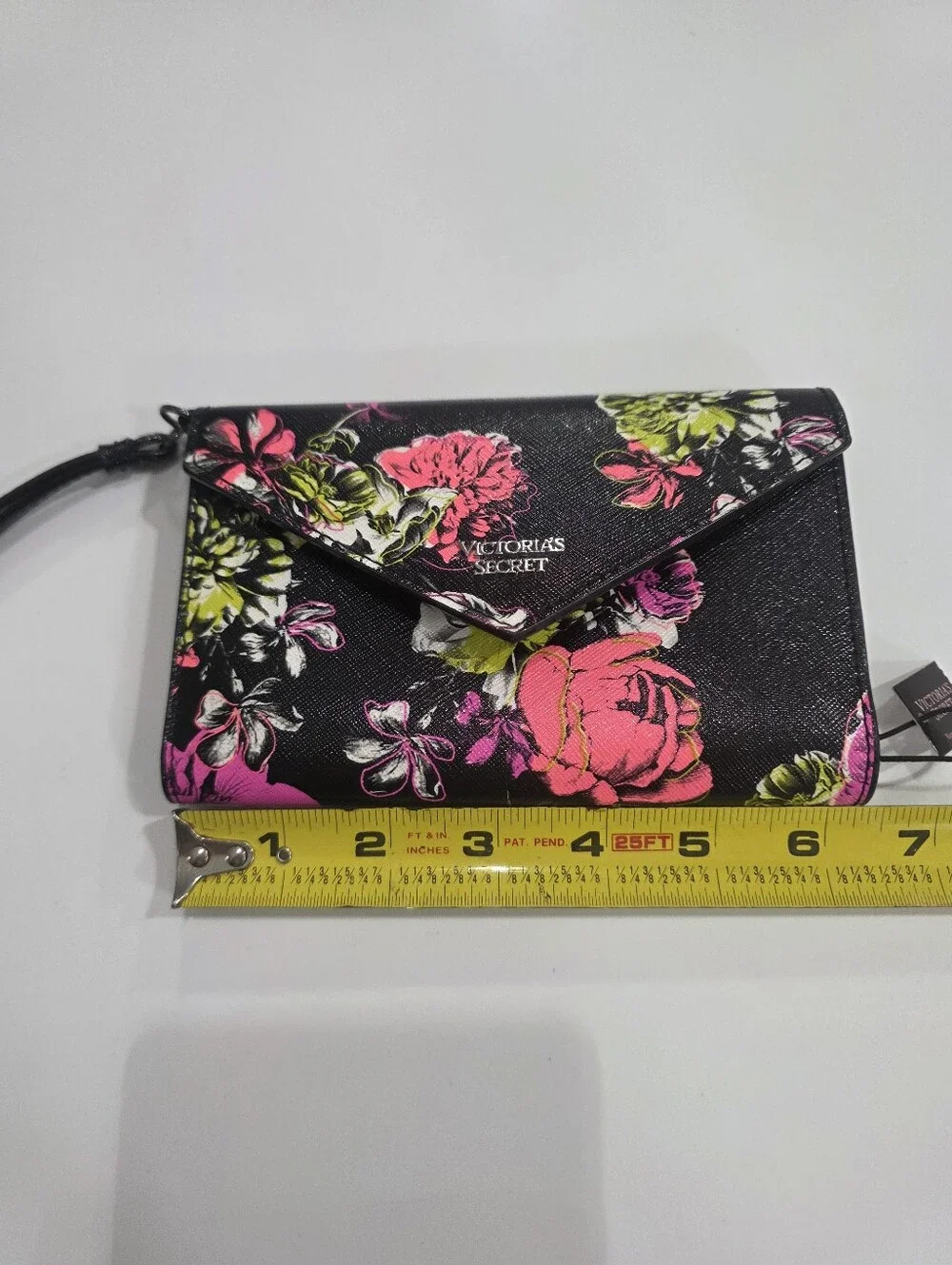 Victoria's Secret Floral Wallet Wristlet Clutch NWT Black Pink - Picture 7 of 10